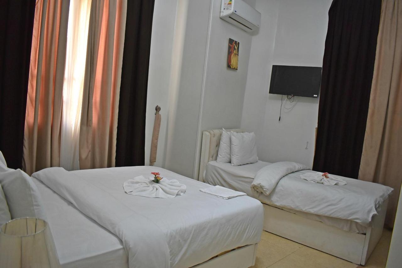 Abdeen Palace Hostel カイロ エクステリア 写真